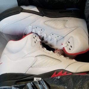 Men's Jordan 5s